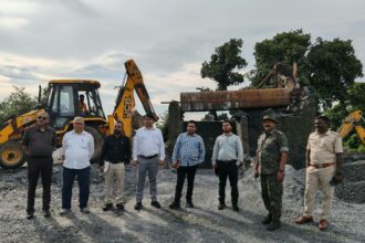 रांची में चुटूपालू और ओरमांझी प्रखंड क्षेत्र में अवैध पत्थर खनन एवं स्टोन क्रशिंग इकाइयों के विरुद्ध बड़ी कार्रवाई,झारखंड हाईकोर्ट के आदेश पर चला अभियान