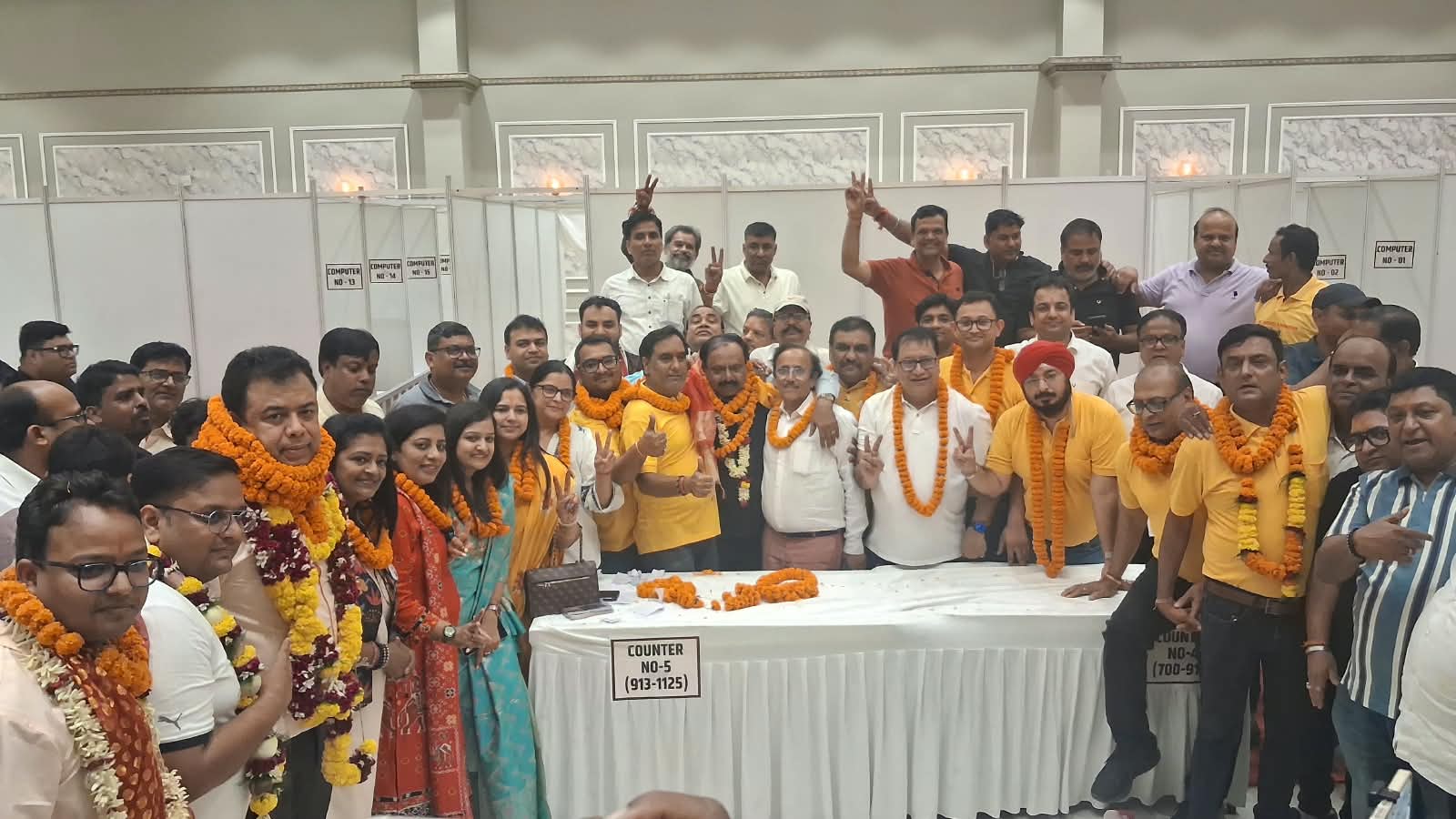 झारखंड चैंबर ऑफ कॉमर्स एंड इंडस्ट्रीज चुनाव में 'टीम तुलसी' की जीत, तुलसी पटेल के 13 समर्थक उम्मीदवार जीते 1 WhatsApp Image 2026 09 13 at 8.28.59 PM