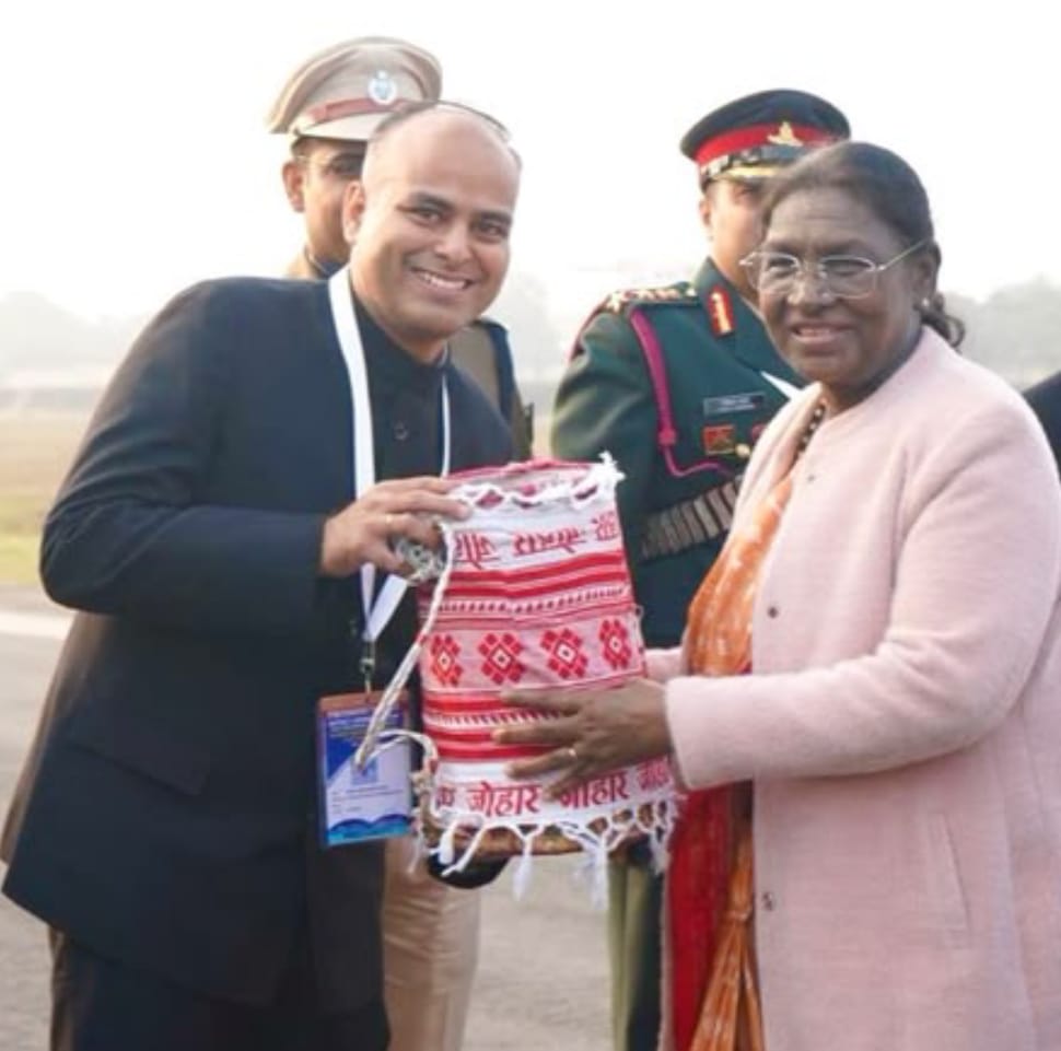 मांदर को मिला जीआई टैग , गुमला की पहल पर दुनिया में दर्ज हुई झारखंड के पारंपरिक वाद्य को वैश्विक पहचान 2 WhatsApp Image 2026 09 29 at 9.05.34