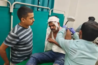चतरा के टंडवा में आदिवासी महिला से कथित दुष्कर्म का मामला, ग्रामीणों की पत्थरबाजी में थाना प्रभारी घायल