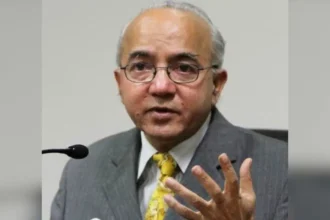 दिल्ली के पूर्व चीफ सेकेट्री राकेश मेहता ने किया सुसाइड, नोएडा में फ्लैट पर फंदे से लटका मिला शव
