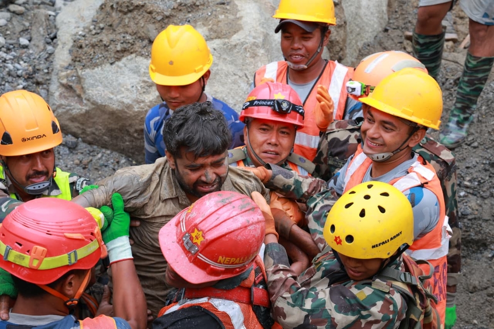 26 अगस्त को भोटेकोशी बाढ़ के बाद त्रिशुली-3 'ए' सुरंग में फंसे दो लोग जिंदा बचाए गए 1 sanjaya saha happy 0492026061817 1000x0 1