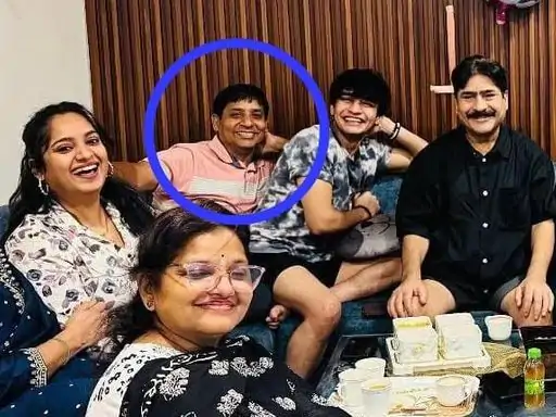 बॉलीवुड एक्टर यशपाल शर्मा के भाई राजेश कुमार 3 हजार रुपए रिश्वत लेते अरेस्ट, ACB ने रंगेहाथ पकड़ा,2 दिन बाद प्रमोशन होना था 1 whatsapp image 2026 09 24 at 101345 pm1790270746 1790307995