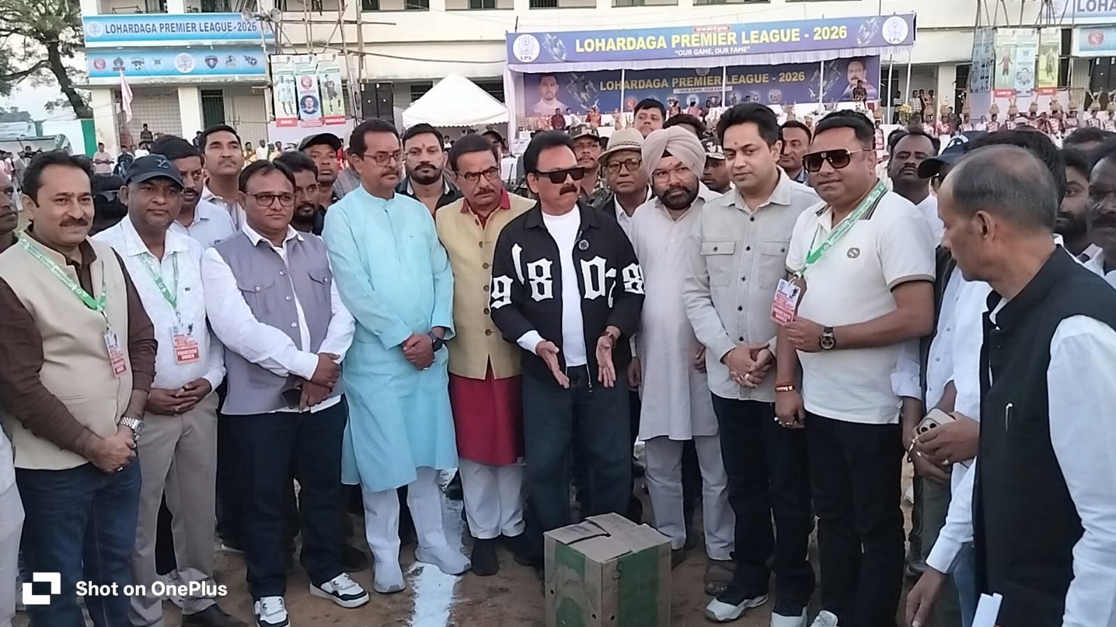 लोहरदगा प्रीमियर लीग फुटबॉल टूर्नामेंट का भव्य आगाज, सांसद सुखदेव भगत ने किया उद्घाटन 11 11 2