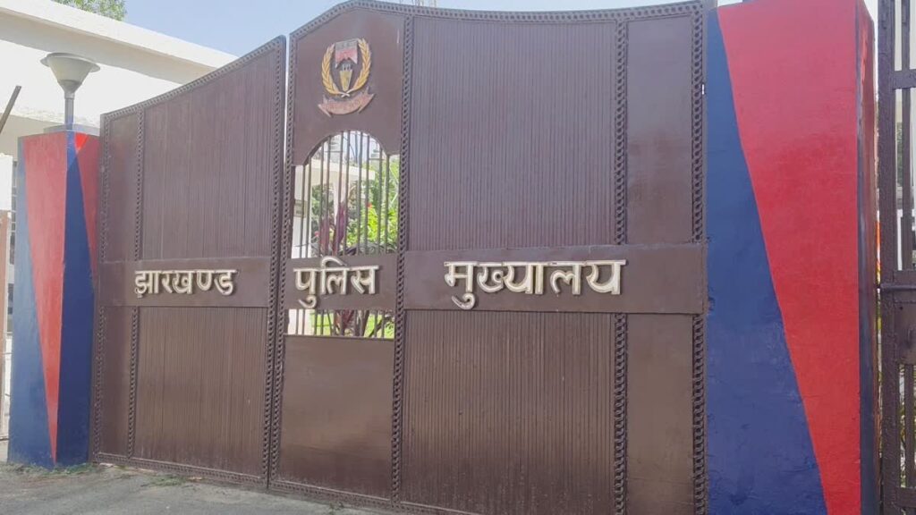 कोलकाता पंडाल हादसे के बाद झारखंड पुलिस अलर्ट, सभी जिलों में सुरक्षा ऑडिट का निर्देश