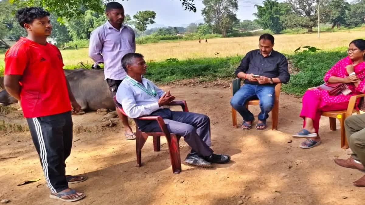 परमवीर चक्र विजेता शहीद लांस नायक अलबर्ट एक्का के बेटे विंसेंट एक्का का ट्रैक्टर कंपनी ने लिया वापस, मुख्यमंत्री के निर्देश पर मिला था ट्रैक्टर