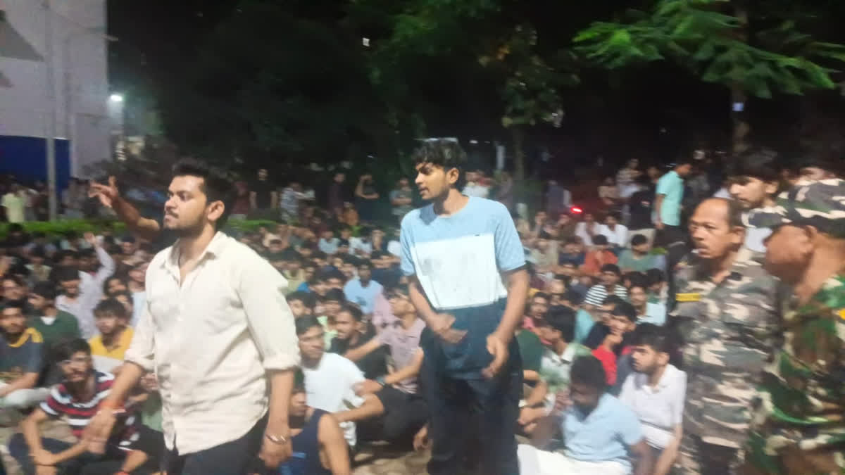 IIIT रांची के छात्र की मौत पर हंगामा, परीक्षा खराब जाने से आत्महत्या की आशंका, मानवाधिकार आयोग ने लिया संज्ञान 1 1200 675 27841642 1027 27841642 1791684148090