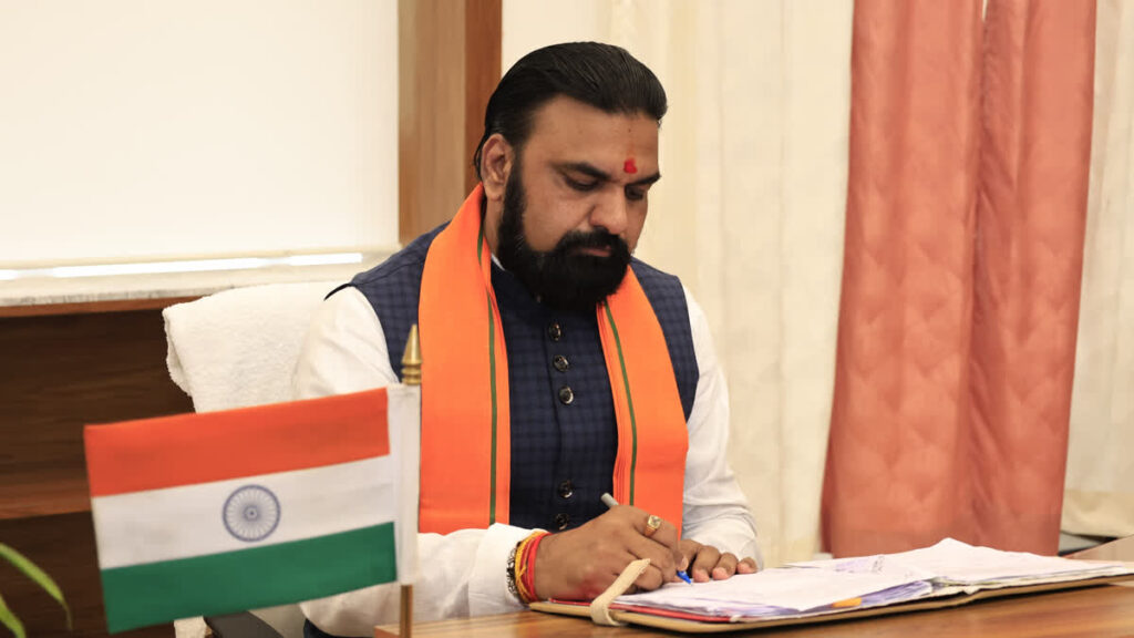 बिहार कैबिनेट की बैठक में 23 एजेंडों पर मुहर, राज्य के विकास को लेकर प्रधानमंत्री के प्रति जताया गया आभार