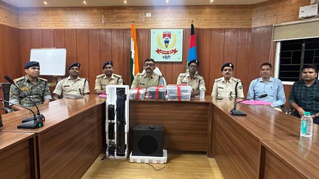 खूंटी के संत मिखाइल स्कूल में चोरी करने पहुंचे थे चार पूर्व छात्र, फादर बेनेडिक्ट बारला के पहुंचने पर किया था जानलेवा हमला, तीन नाबालिग अरेस्ट 1 202610233989496