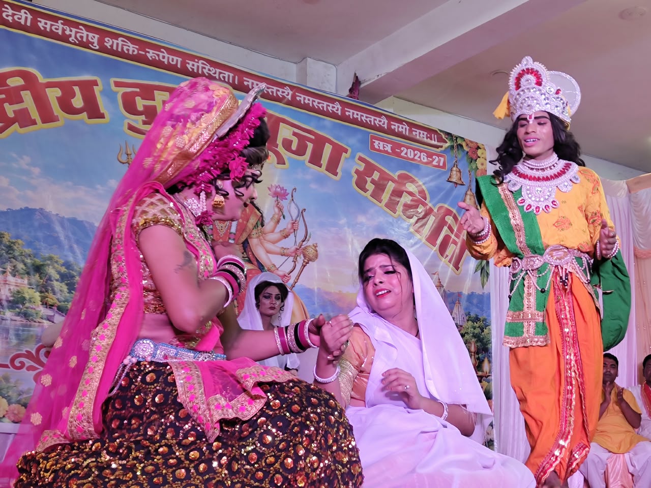 लोहरदगा की रामलीला में उमड़ा आस्था का सैलाब, संजय सेठ बोले- त्याग, मर्यादा और कर्तव्य का संदेश देता है प्रभु श्रीराम का जीवन 4 4 1