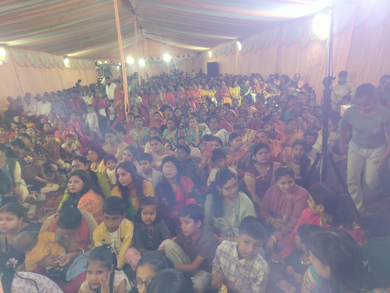 लोहरदगा की रामलीला में उमड़ा आस्था का सैलाब, संजय सेठ बोले- त्याग, मर्यादा और कर्तव्य का संदेश देता है प्रभु श्रीराम का जीवन 6 7 2