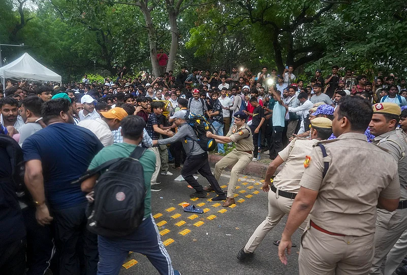 CJP Delhi Protest: आज फिर जंतर-मंतर पर CJP दिल्ली में सुरक्षा व्यवस्था कड़ी; कई इलाकों में रूट डायवर्जन