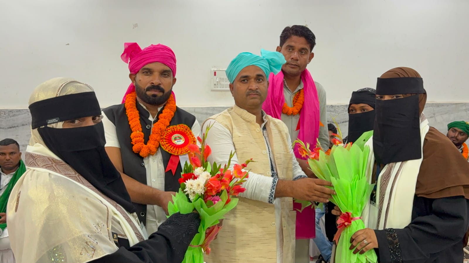 लोहरदगा में ऑल इंडिया मोमिन कॉन्फ्रेंस का सम्मेलन, मोमिन समाज ने उठाई शिक्षा से रोजगार तक हक की आवाज, 11 सूत्री प्रस्ताव पारित 1 WhatsApp Image 2026 10 06 at 7.01.03 PM