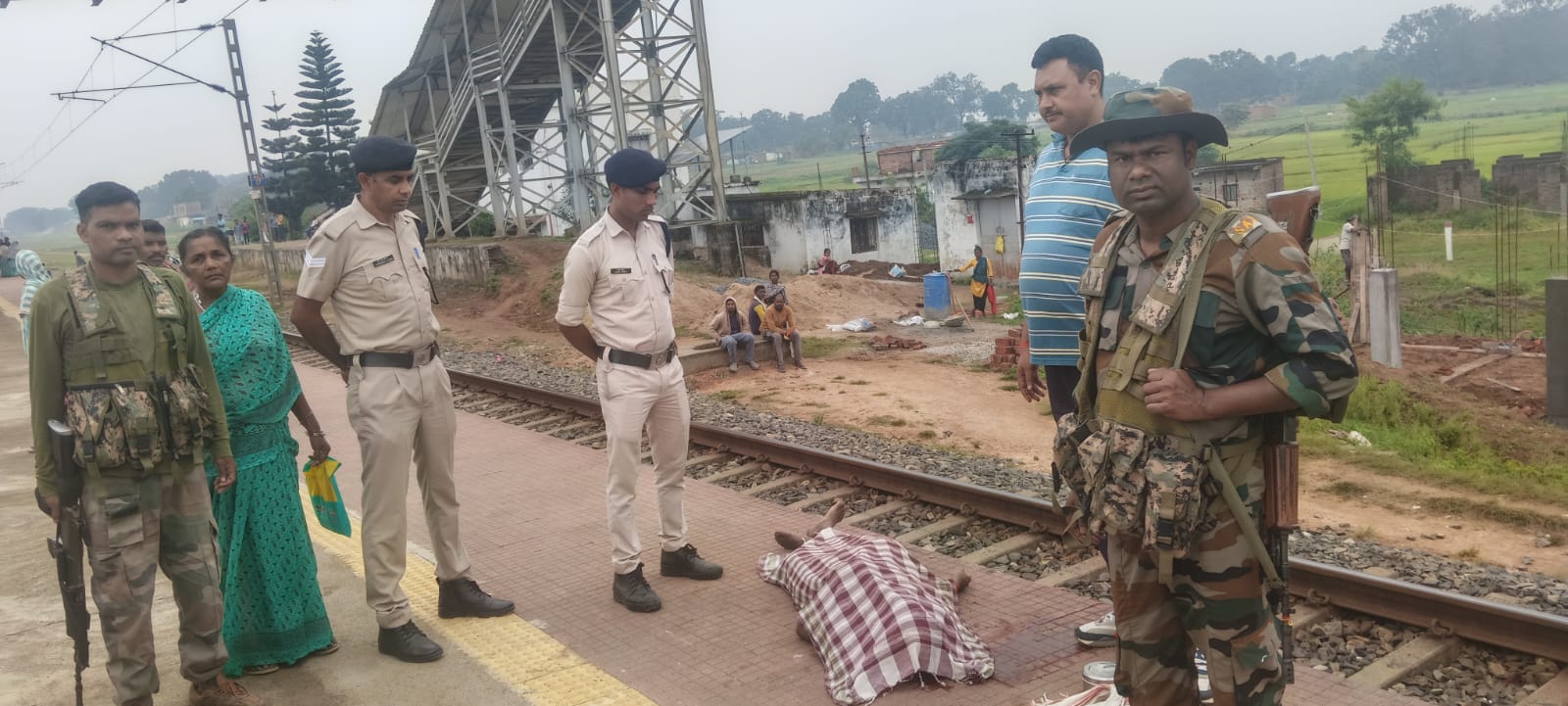 रांची-लोहरदगा रेल लाइन पर बड़ा हादसा, मेमू पैसेंजर ट्रेन से कटकर अधेड़ की दर्दनाक मौत, परिजनों में कोहराम