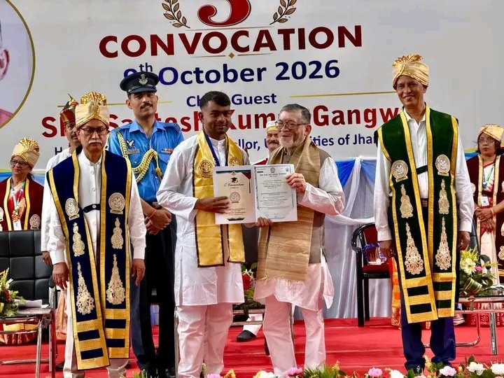 BBMKU का तीसरा दीक्षांत समारोह: राज्यपाल संतोष गंगवार ने विधायक जयराम महतो को दी PhD की डिग्री