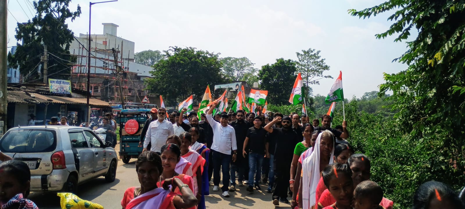 लोहरदगा में मुख्य चुनाव आयुक्त ज्ञानेश कुमार के इस्तीफे की मांग को लेकर कांग्रेस का प्रदर्शन, जिलाध्यक्ष के नेतृत्व में मनाया गया काला दिवस 3 WhatsApp Image 2026 10 10 at 5.39.03 PM