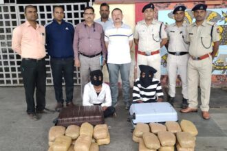 रांची रेलवे स्टेशन पर 14 लाख का 27 किलो गांजा के साथ दो तस्कर गिरफ्तार, ट्रॉली बैग में छिपाकर ले जा रहे थे