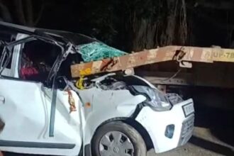 गिरिडीह में 6 किलोमीटर तक कार को घसीटते ले गया ट्रेलर, ड्राइवर की मौत, दो की हालत गंभीर