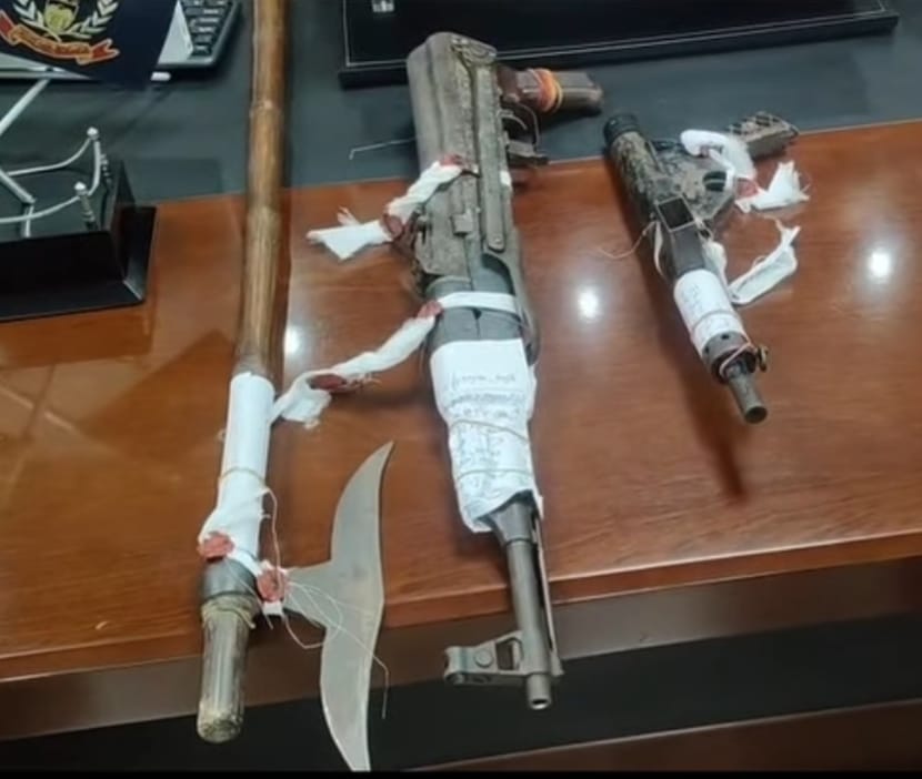 गुमला में अपराधी राजेंद्र यादव गिरफ्तार, एके-56 रायफल और कारबाईन बरामद 1 WhatsApp Image 2026 10 29 at 4.41.34 PM