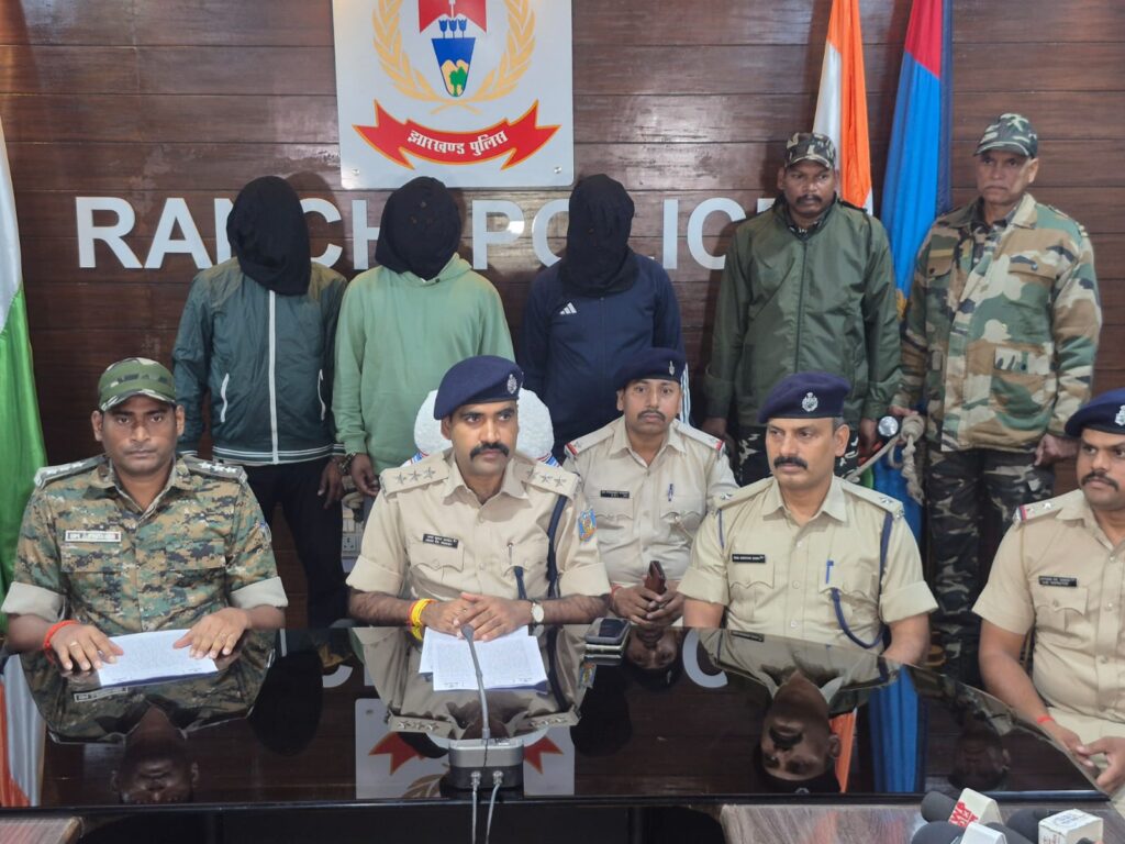 रांची में राजस्वकर्मी लक्ष्मीकांत मुंडा हत्याकांड खुलासा, दाखिल-खारिज में अड़ंगा बनीं हत्या की वजह, तीन आरोपी गिरफ्तार