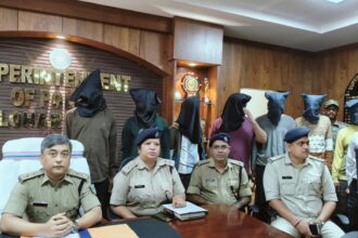 लोहरदगा में नशे के अवैध कारोबार पर बड़ी कार्रवाई, कुडू पुलिस ने ब्राउन शुगर के साथ आठ को किया गिरफ्तार, कार-बाइक और मोबाइल जब्त