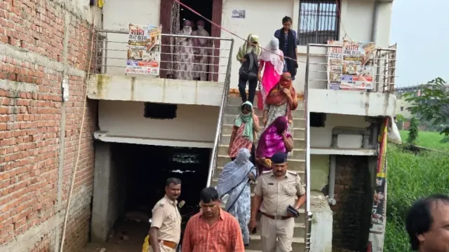 पटना के नौबतपुर में शांति गेस्ट हाउस में पुलिस की छापेमारी, 8 लड़कियों समेत 17 हिरासत में, होटल की आड़ में चल रहा था देह व्यापार