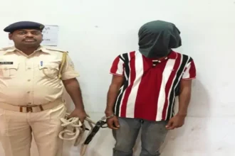 रांची के सिल्ली में नाबालिग से दुष्कर्म के बाद हत्या का आरोपी गिरफ्तार, मोबाइल और कपड़े बरामद