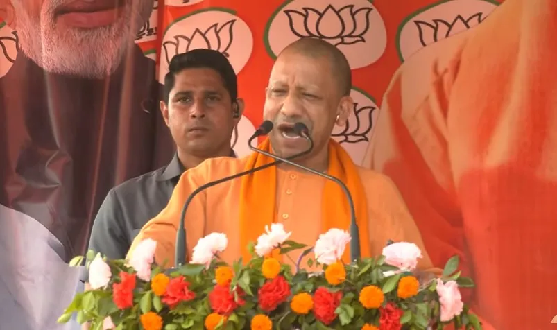 लातेहार, हुसैनाबाद , भवनाथपुर में योगी आदित्यनाथ की सभा, बीजेपी प्रत्याशियों के लिए मांगा वोट 15 योगी आदित्यनाथ
